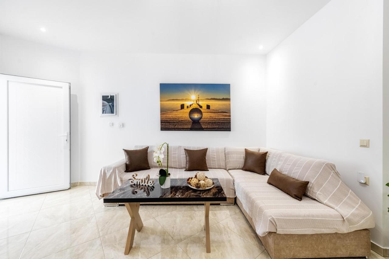 4You Luxury Apartments By Keyplanner Moraḯtika Luaran gambar